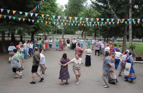 Сегодня в Барнауле  завершает свою работу Всероссийская Летняя школа «Больше чем школа»